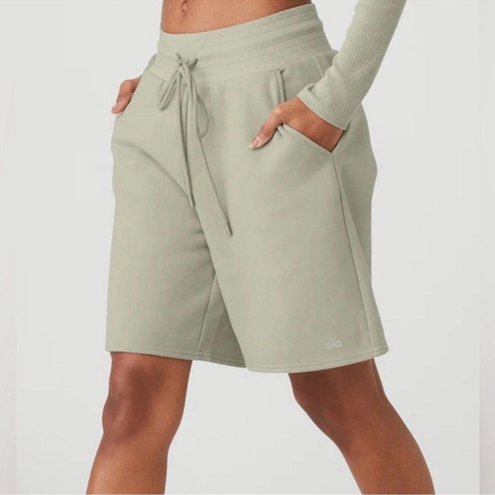 ALO Yoga High-Waist Easy Sweat Short